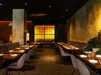 S.K.Y. Restaurant and bar inside the belden stratford in lincoln park, chicago 60614